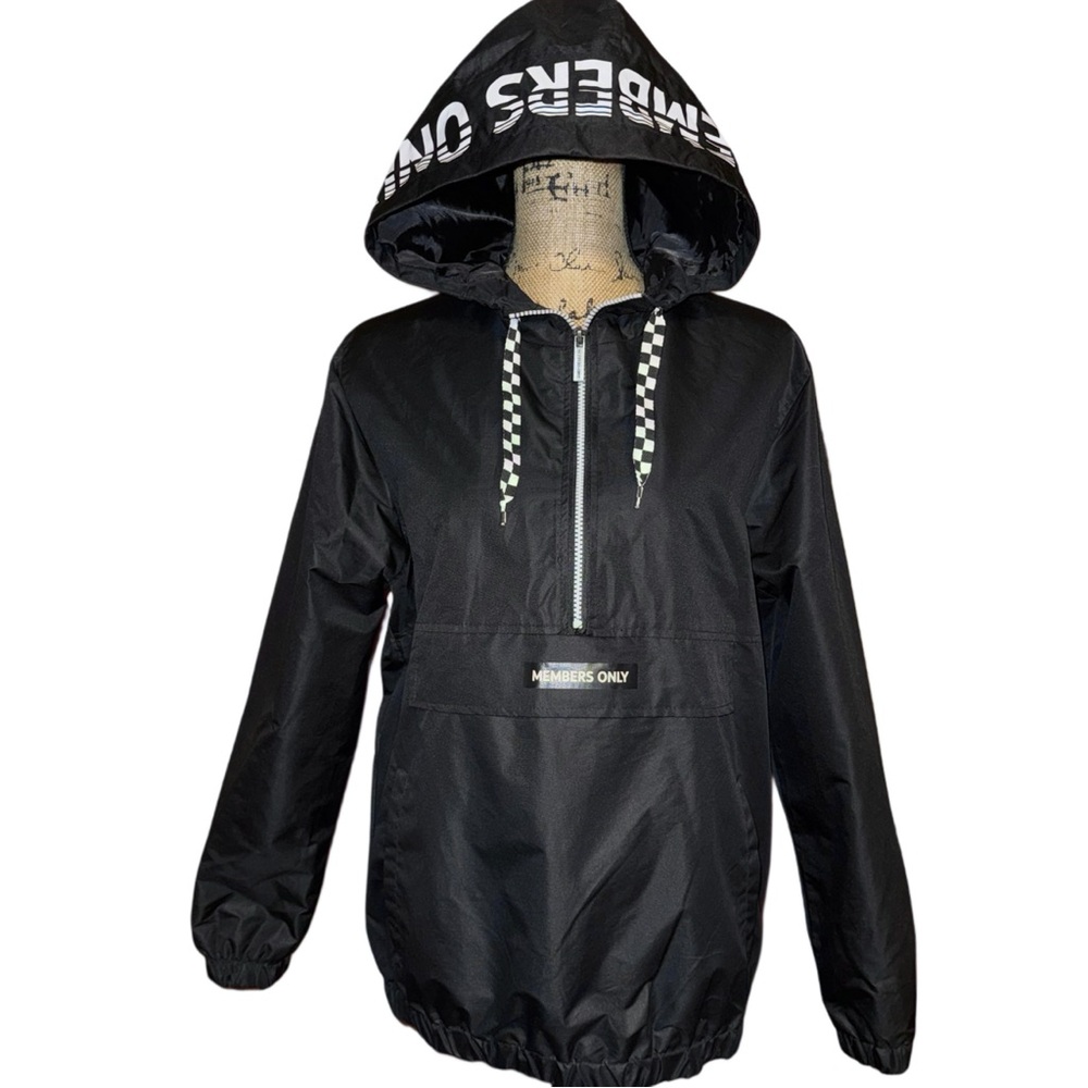 Members Only Black Hooded Pullover Windbreaker Jacket Size M